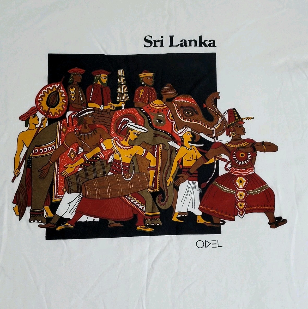Luv SL by Odel Perahera White Graphic Print Souvenir T-shirt Sri Lanka Size M gallery