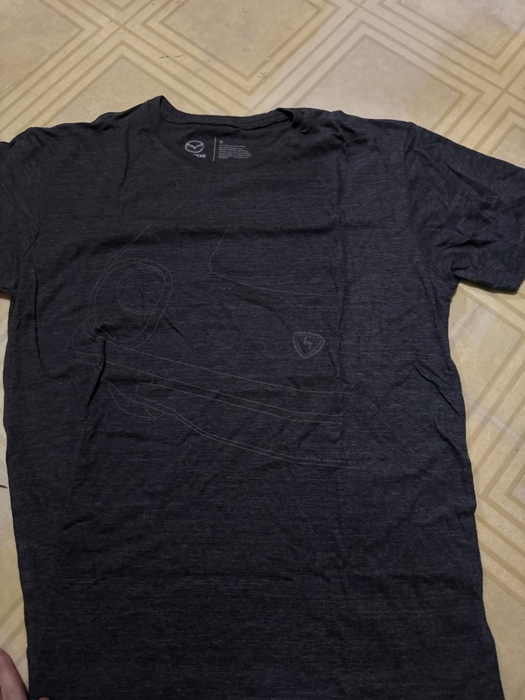 Mazda T-shirt NWT Medium M shirt Tuning Motorsport Outdoor Travel Gift Ideas
