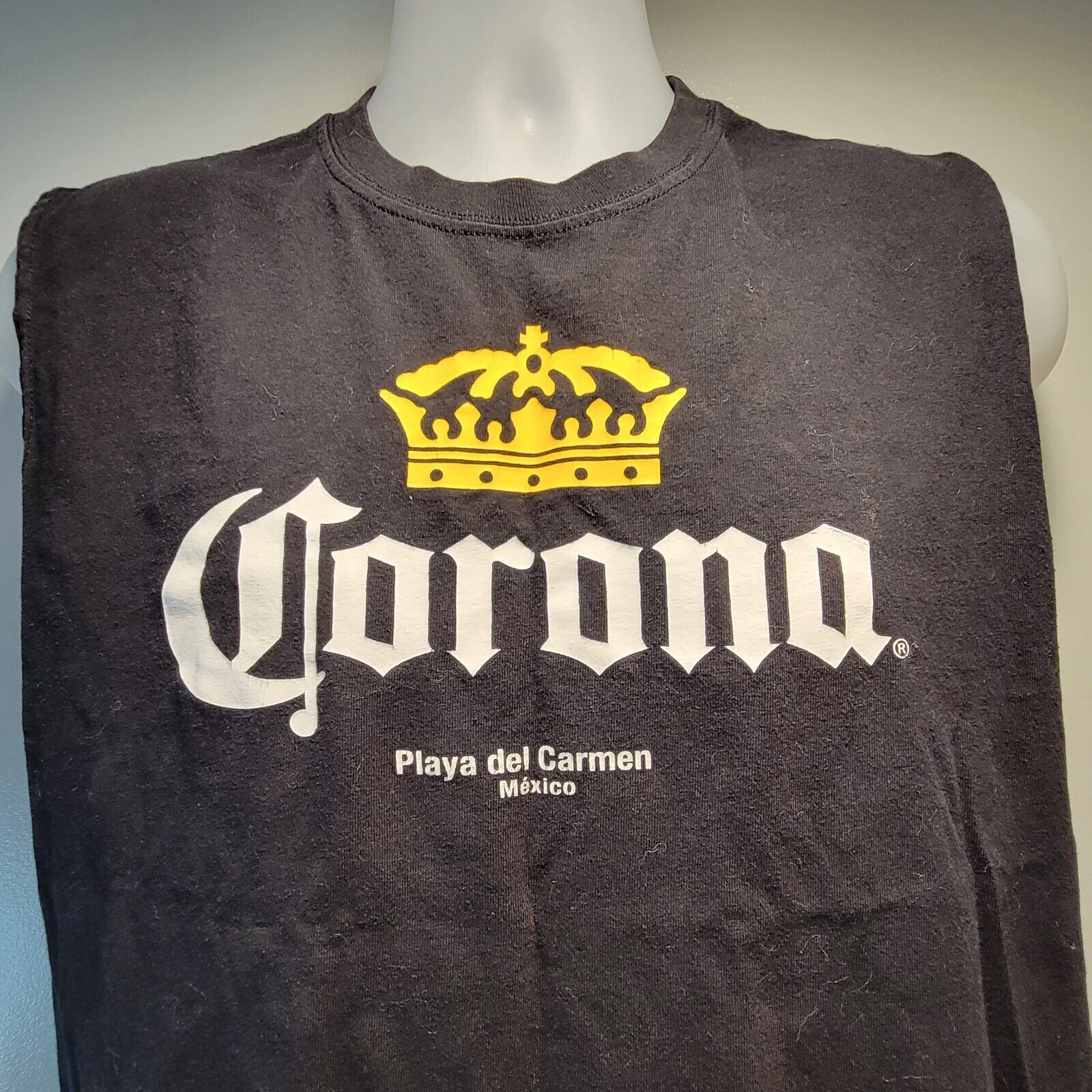Corona Sleeveless T-Shirt - No Tag - Size: M/L gallery