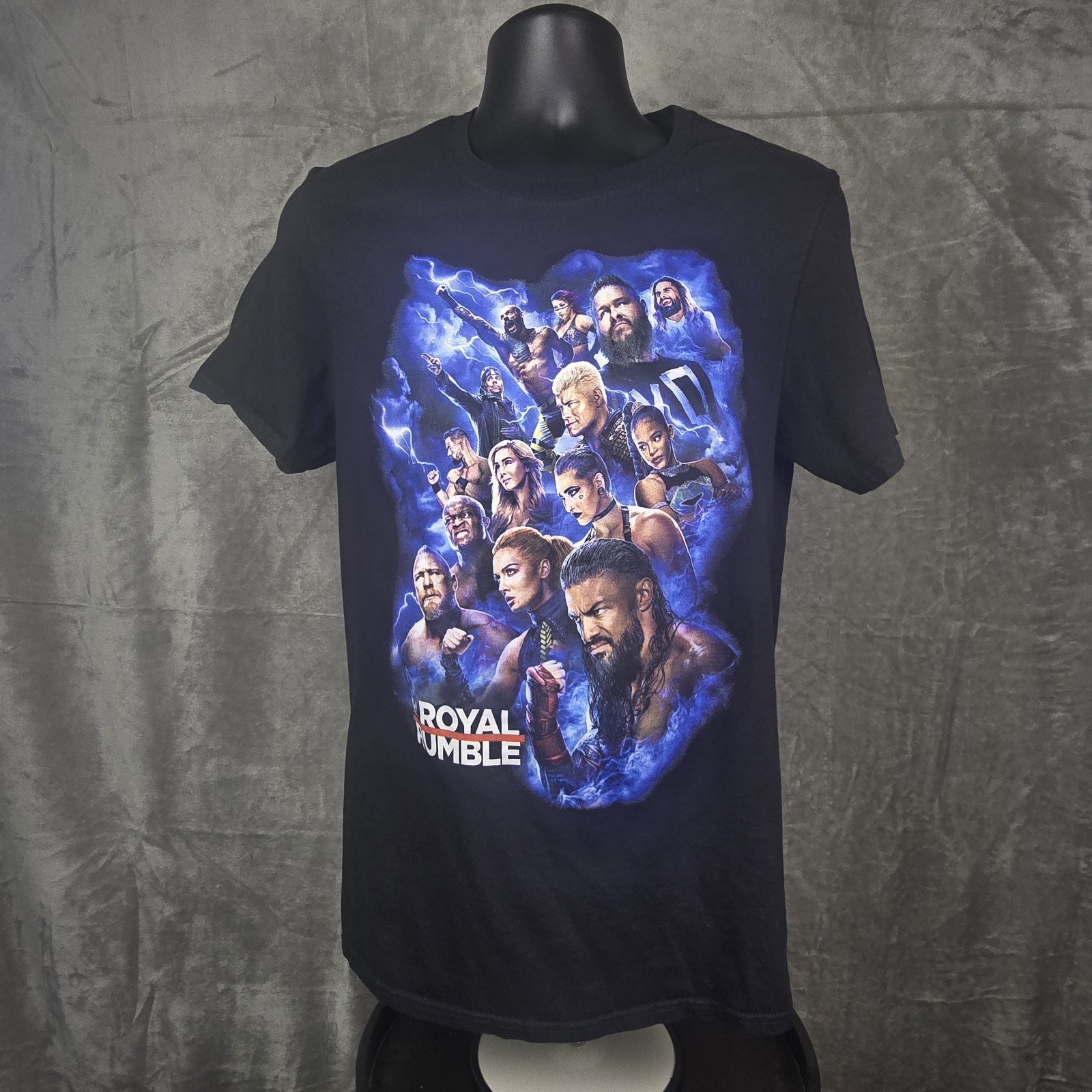 WWE Wrestling Shirt Medium Black royal Rumble San Antonio Pre-Owned