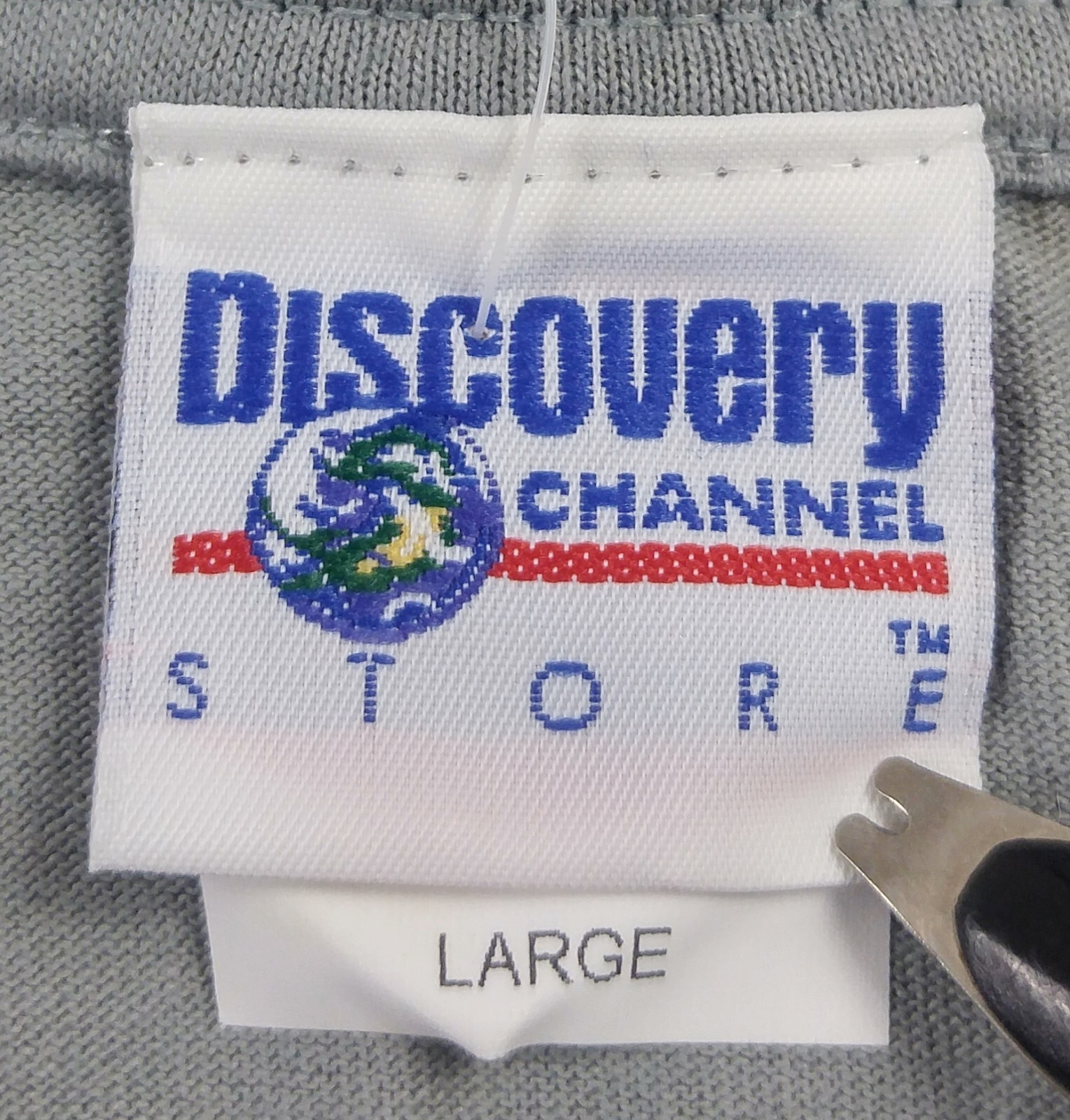 New Vintage 2001 Discovery Channel Store Mandala India Gray T-Shirt Size L gallery