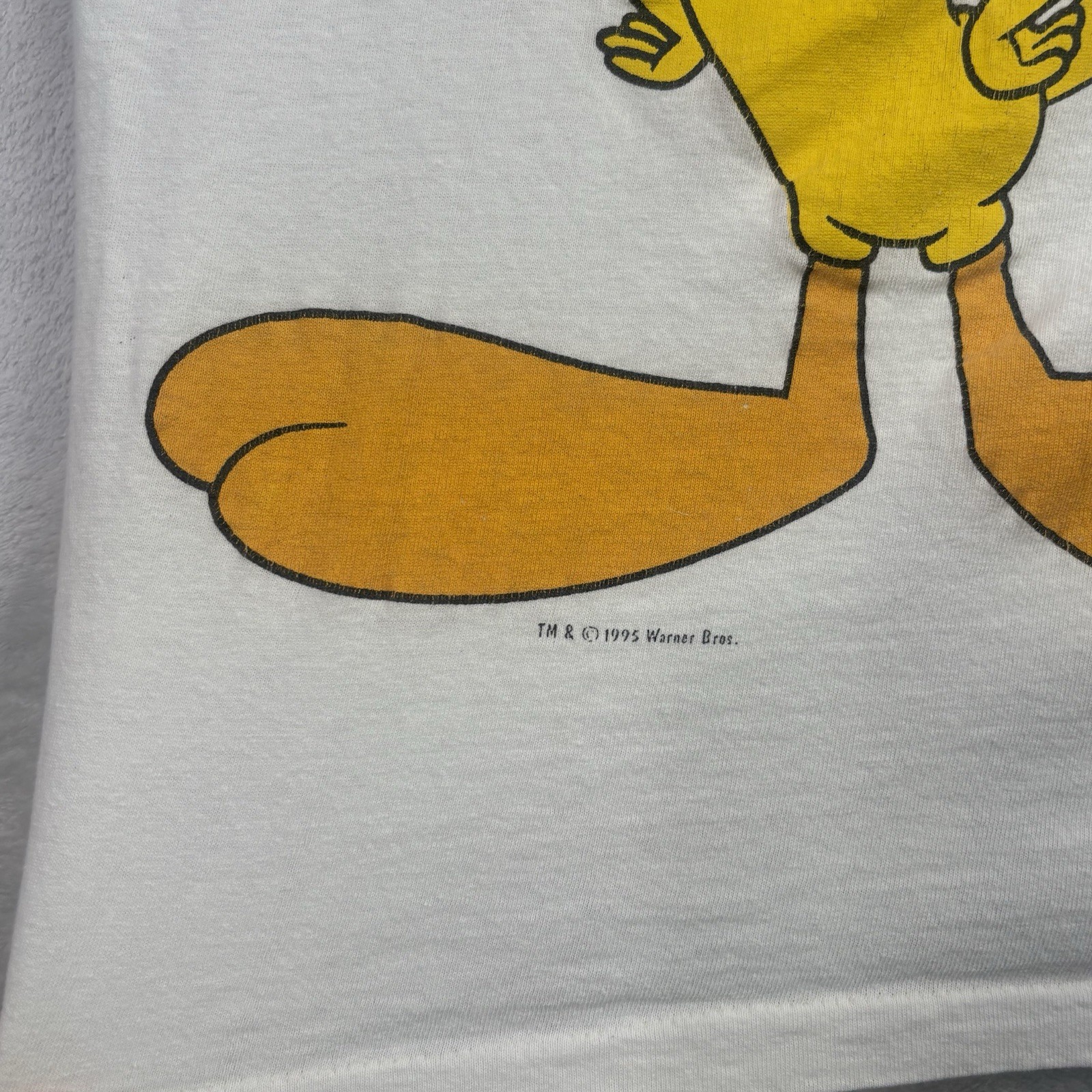VTG 1995 Tweety Bird UCLA Bruins White SS Graphic OSFA Shirt gallery