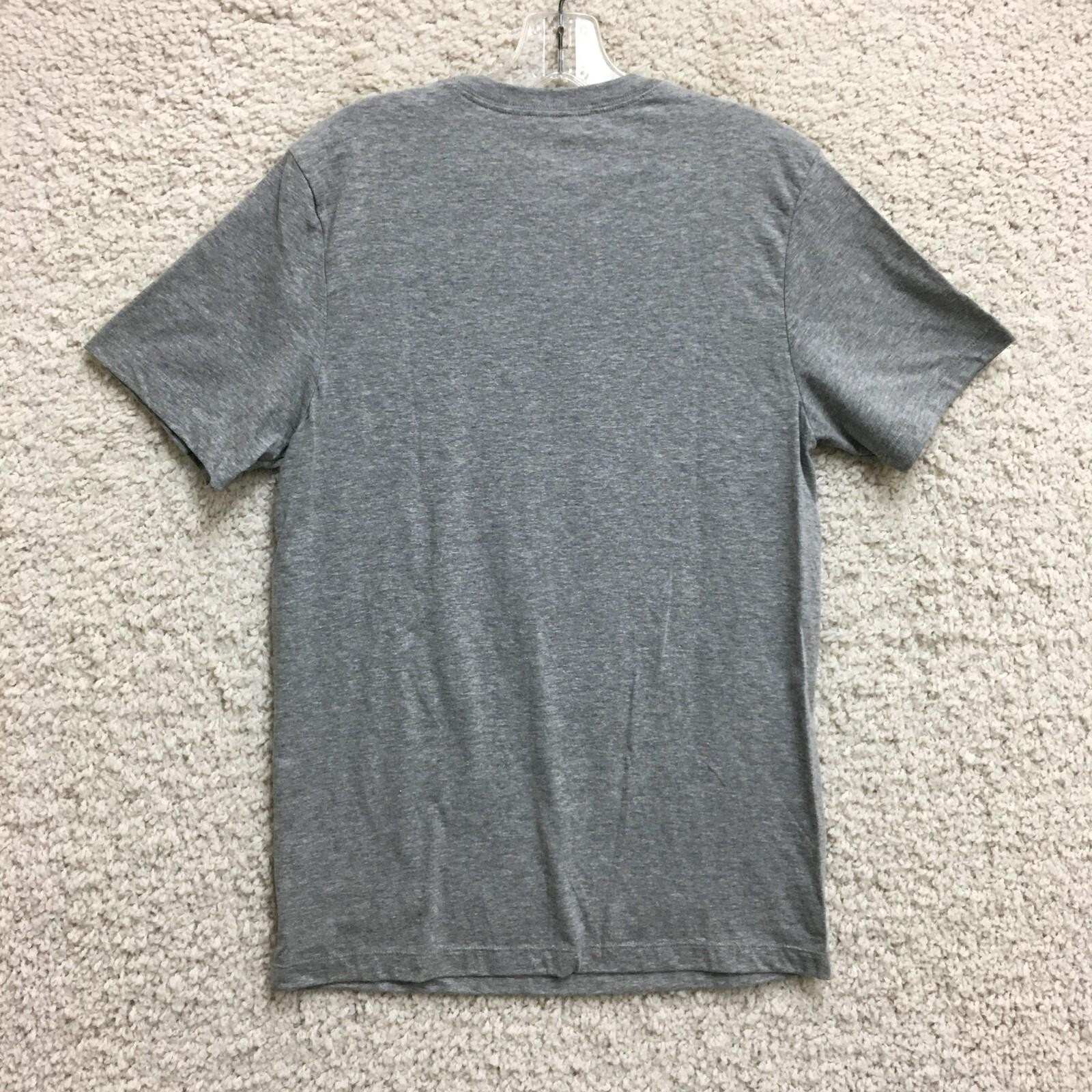 The Nike Tee Shirt Small Adult Gray Track & Field Camp Crewneck Pullover Mens S gallery
