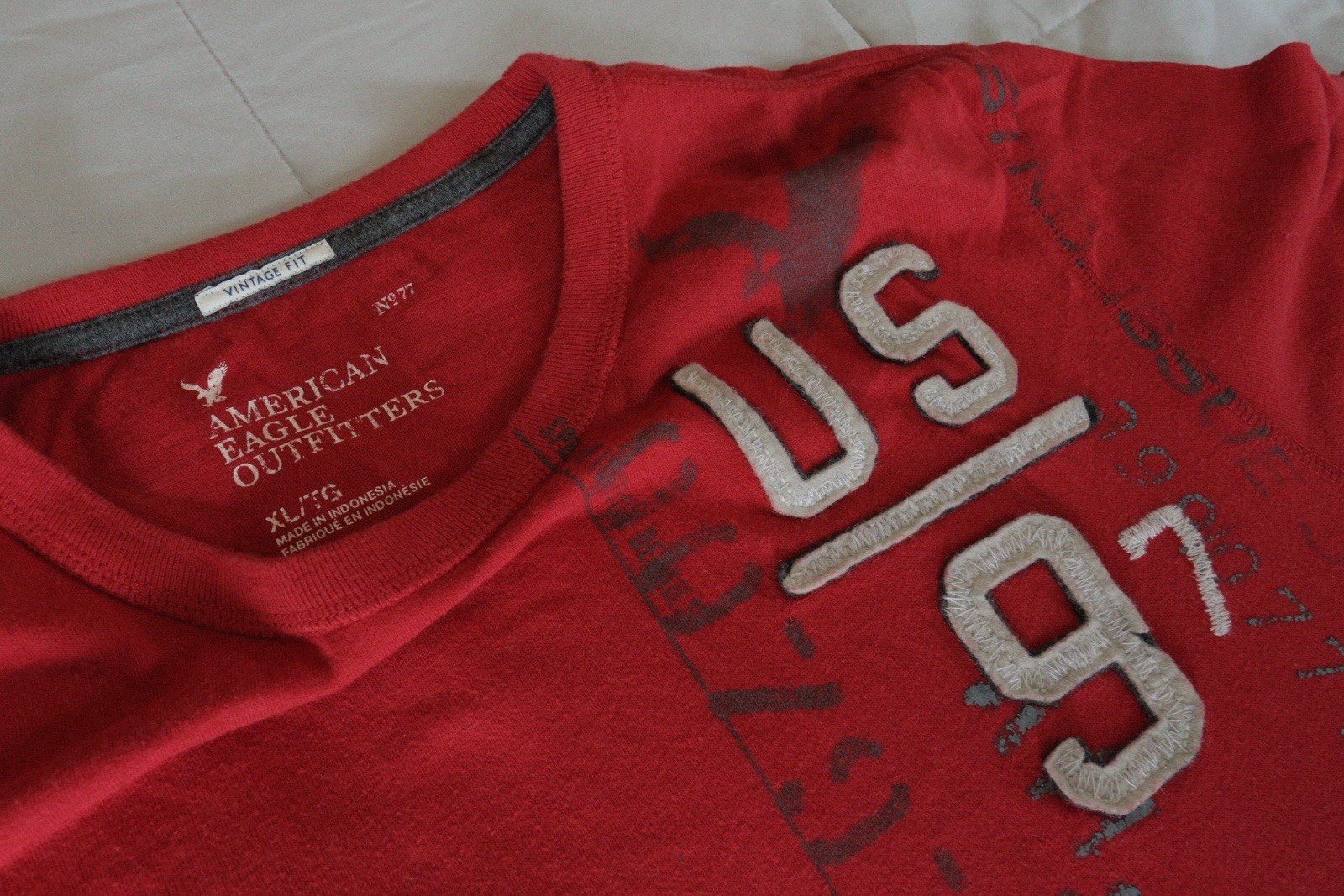 American Eagle Men’s Red Graphic Tee XL Crew Neck Short Sleeve T-Shirt gallery