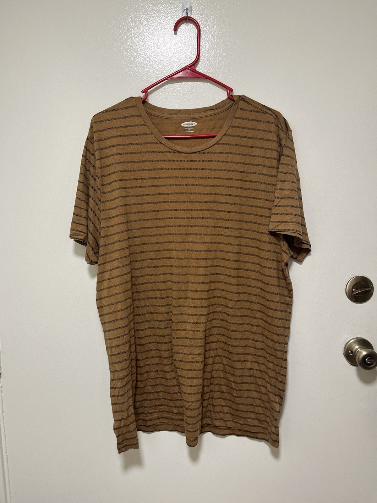 Old Navy men’s Shirt Large Striped Short Sleeves Pre-owned XL Soft Washed gallery