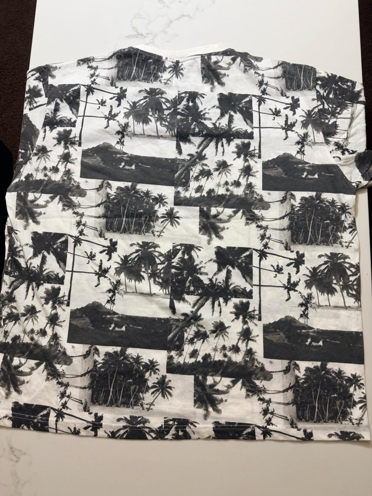 Original Use Palm Tree Graphic T-Shirt Black White XL Short Sleeve gallery