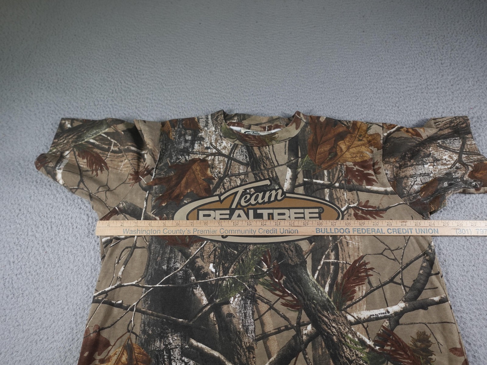 Vintage Team Realtree Camo Shirt Mens XL Brown Y2K Skater Hunting Outdoor Logo gallery