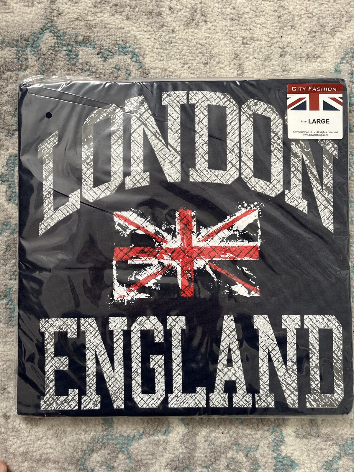 London England T Shirt Blue Size L Original Package gallery