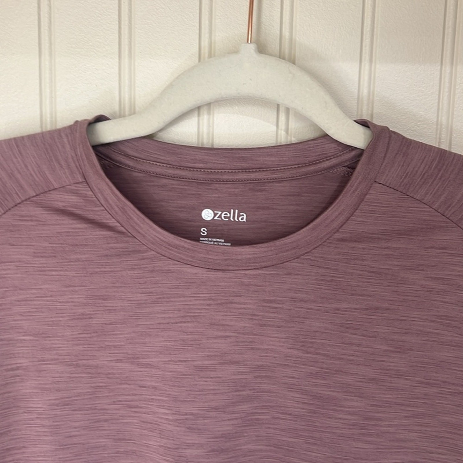 NWT Zella Men's Puple Moon Athletic Shirt Size Small gallery