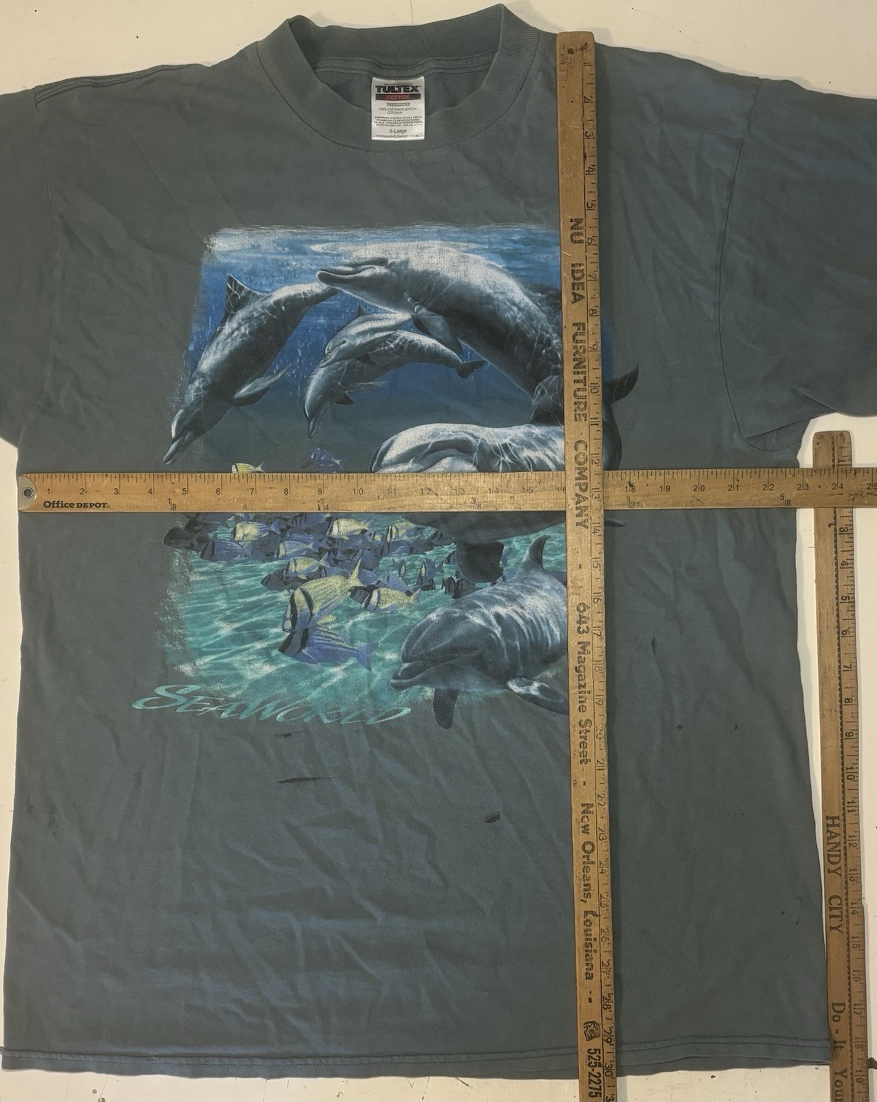 Vintage 90s SeaWorld Dolphin Big Animal Nature Graphic Print T Shirt Men’s XL gallery