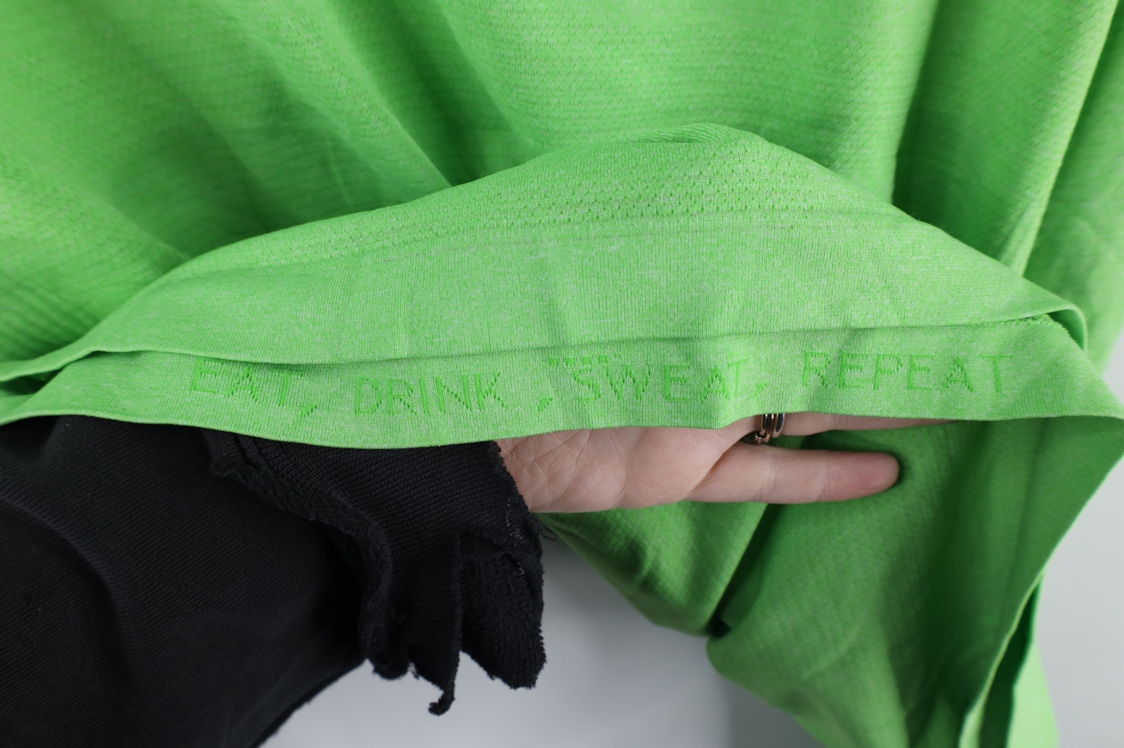 Lululemon Mens L Running Jogging Gym Metal Vent Tech Long Sleeve T-Shirt Green gallery