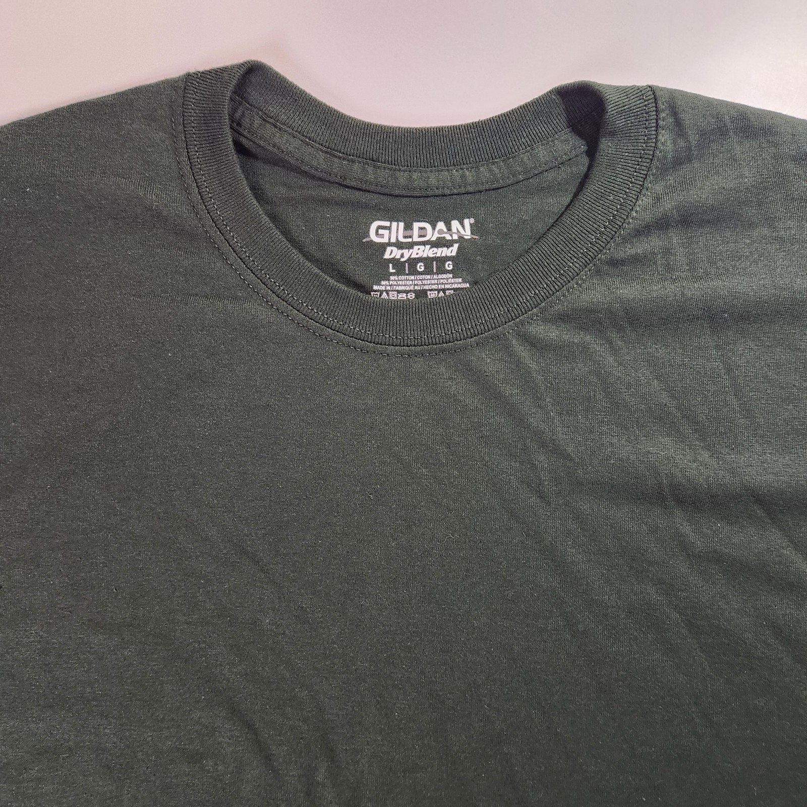 Gildan DryBlend Men's Large Short Sleeve Crew Neck T-Shirt Dark Green 50/50 NWOT gallery