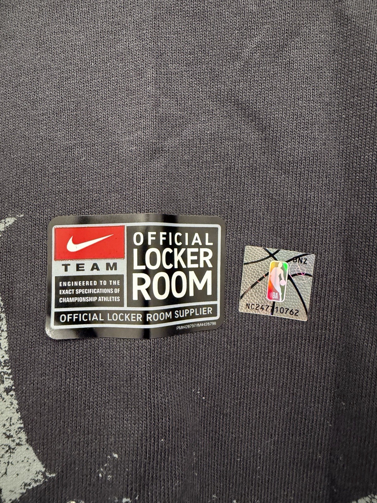Size L New York Knicks Nike NBA Champions Crystal Rhinestone T Loose Fit Black gallery