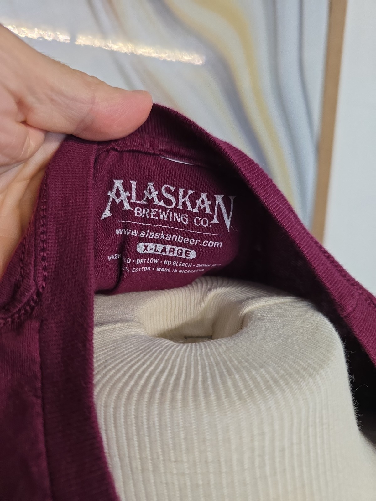 Alaskan Kolsch Style Ale T-shirt Mens XL Burgandy. Very Soft gallery
