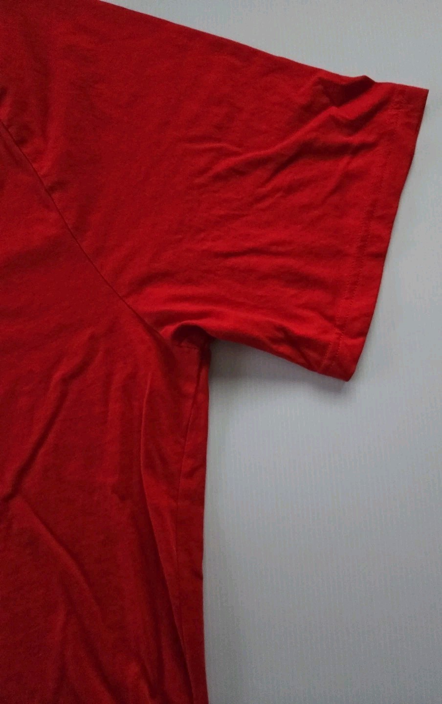 Under Armour Men's 3XL Red Loose Fit Activewear Casual Tee Split Tail-EUC gallery