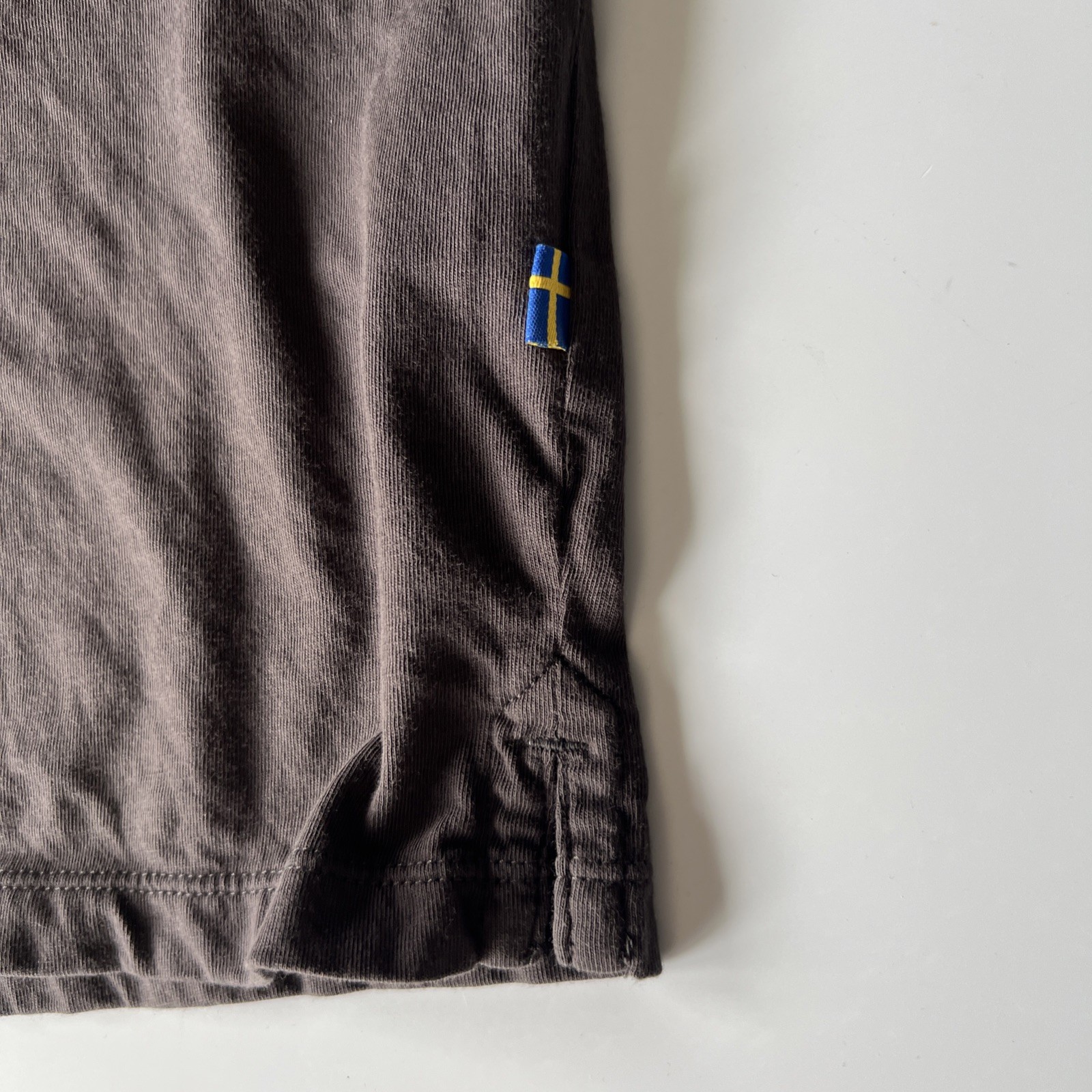 Fjallraven T Shirt Men's XL Brown Short Sleeve Crew Neck Cotton Ovik Pocket Tee gallery