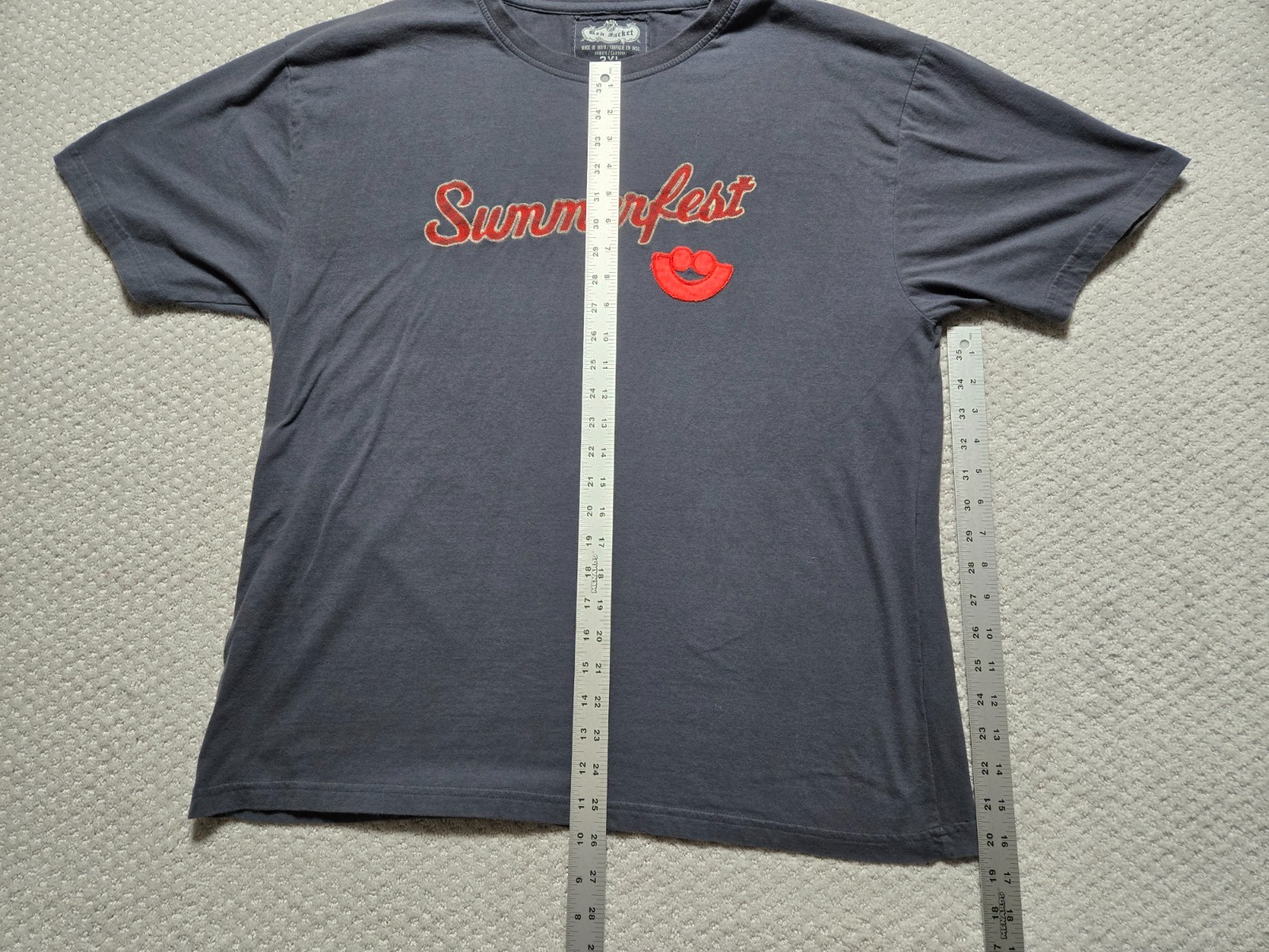 Milwaukee Summerfest Music Festival Embroidered T-Shirt ~ Men’s 2XL ~ Gray ~ Red gallery