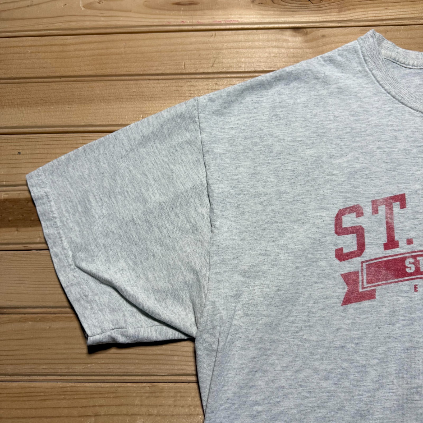 Vintage 90s St Cloud State University Huskies Collegiate Graphic T-Shirt Size XL gallery