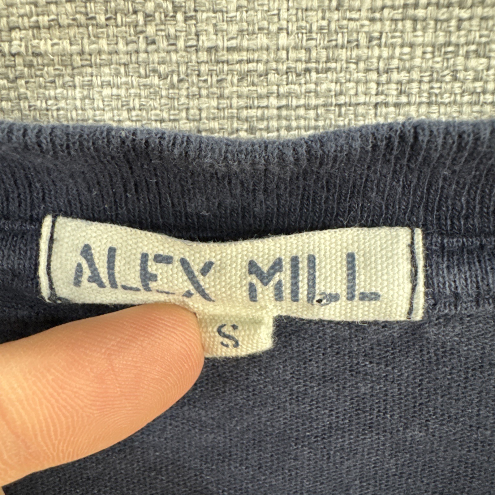 Alex Mill T Shirt Mens Small Blue Navy Pocket Short Sleeve Minimalist Adult gallery