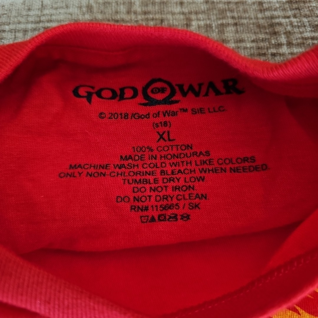 God Of War Red 2018 XL Men's T-Shirt gallery