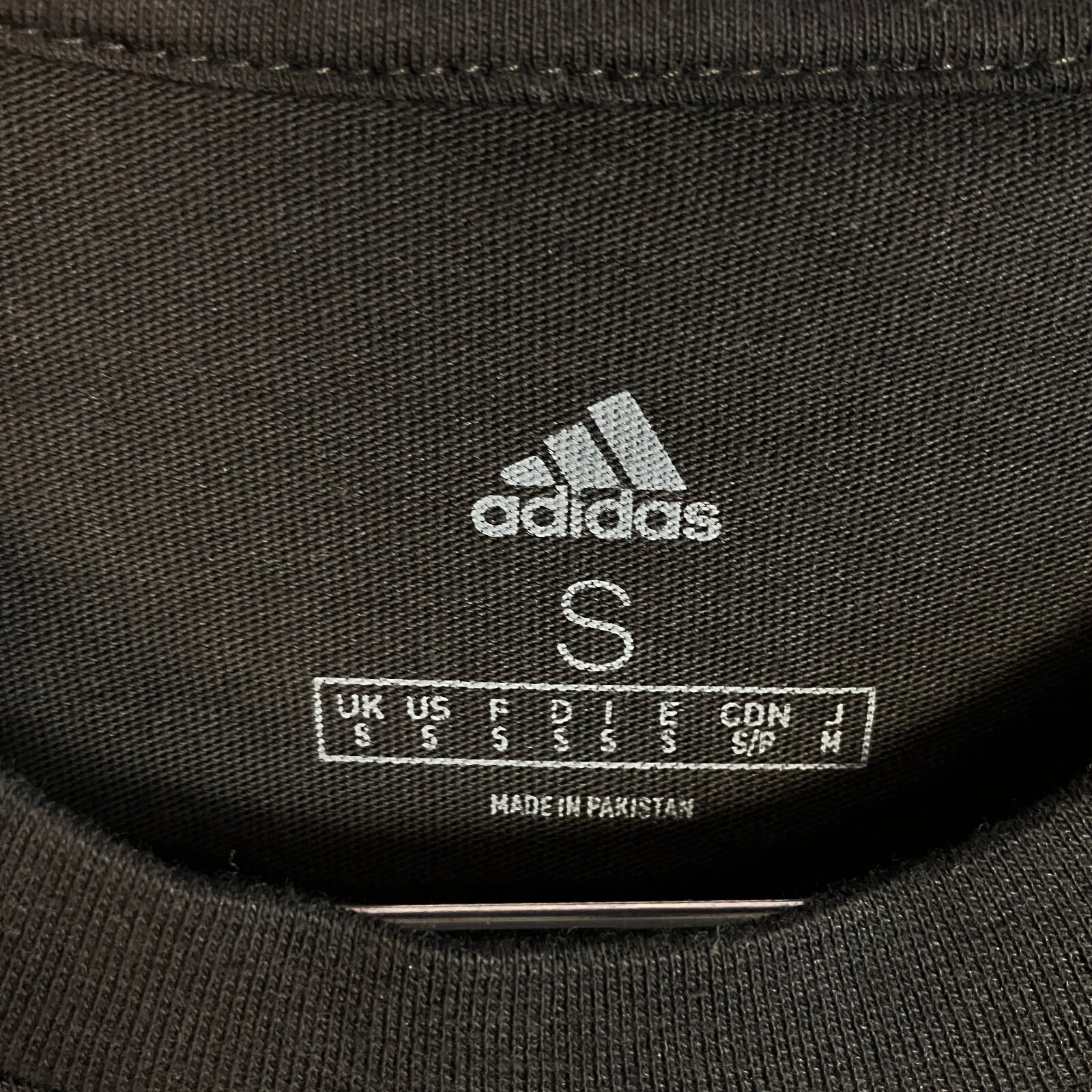 Adidas Men's Black Big Logo T Shirt Size Small Black Multi Sport NWT gallery