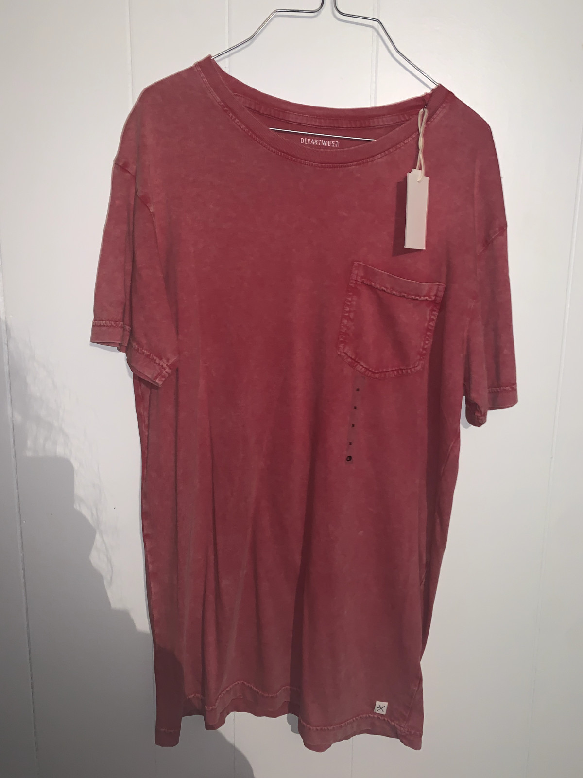 Short Sleeve Red Shirt Medium DepartWest Buckle Heathered Pocket Tee New! gallery