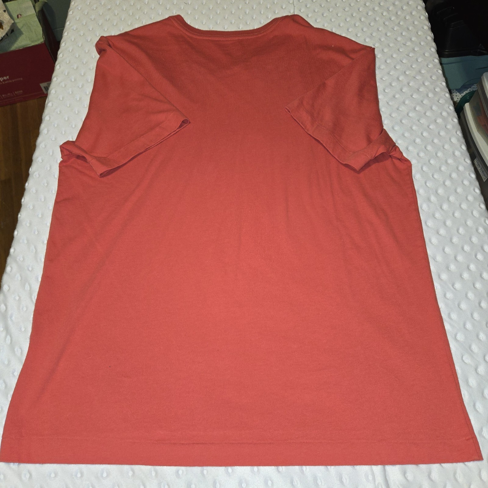 Cremieux Men’s V-Neck T-Shirt Red Short Sleeve Size Medium Stretch Cotton gallery