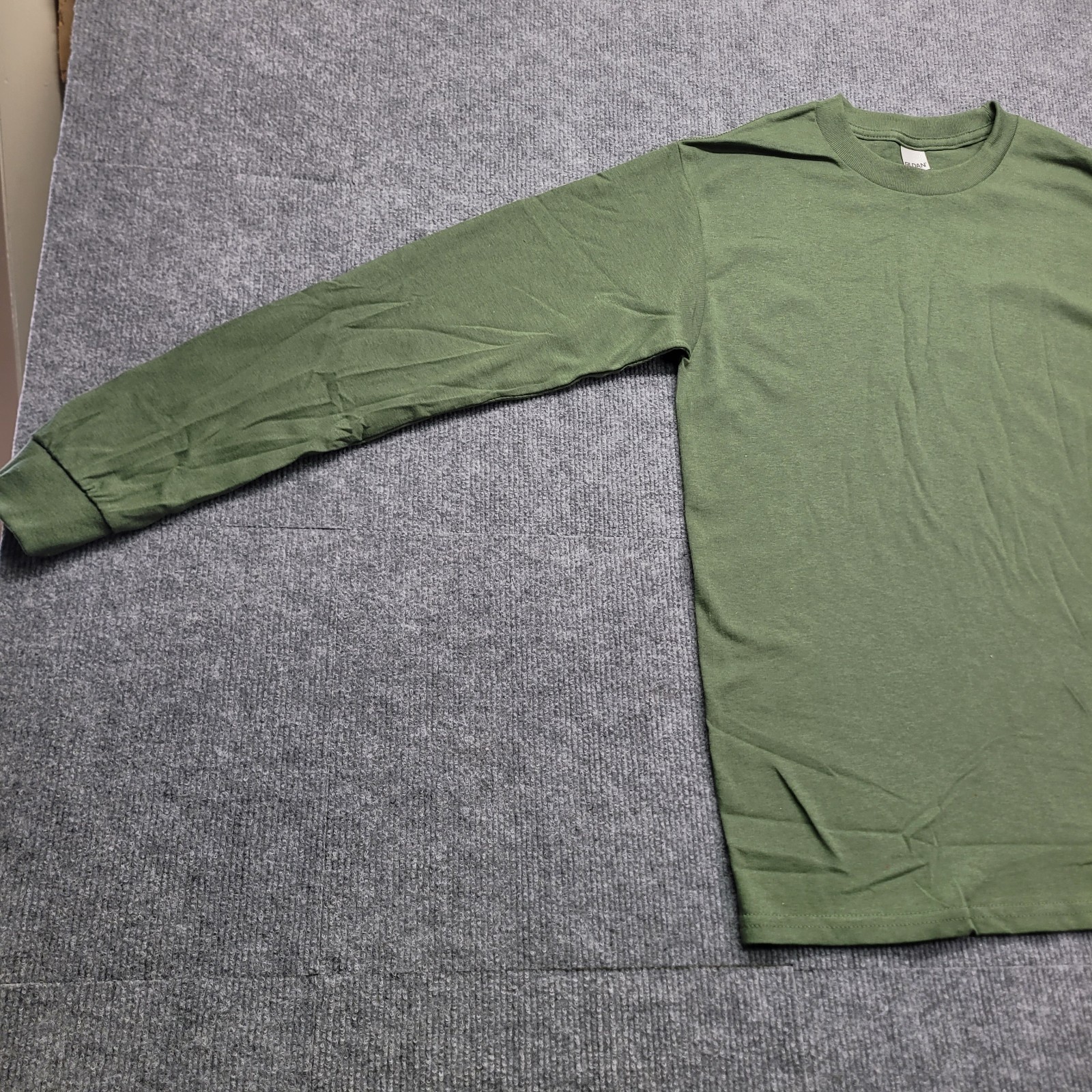 Gildan G540 Men’s Heavy Cotton Preshrunk Long Sleeve Shirt Green Size Small gallery