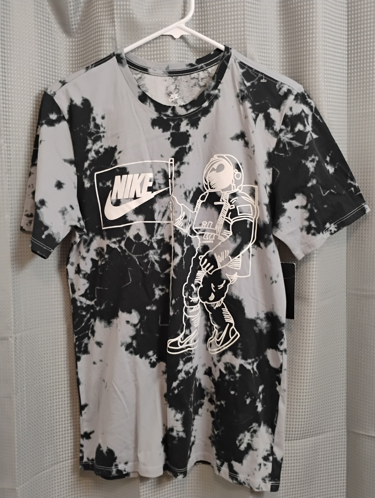 NIKE AIR Men's Astronaut Space Walk Moon Short Sleeve Graphic T-Shirt, Size S gallery