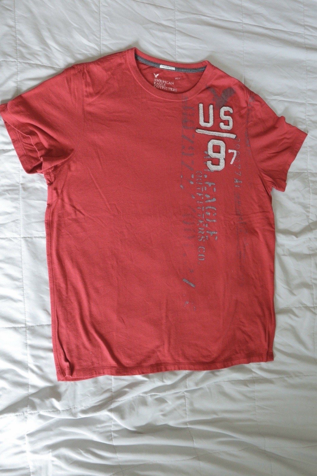 American Eagle Men’s Red Graphic Tee XL Crew Neck Short Sleeve T-Shirt gallery