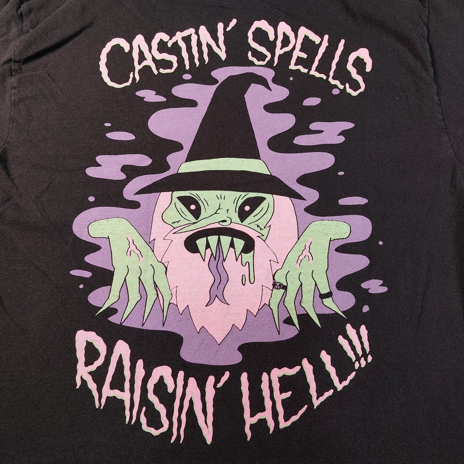 Castin Spells Raisin Hell Shirt Mens M Fits S Black Halloween Witch Monster Tee