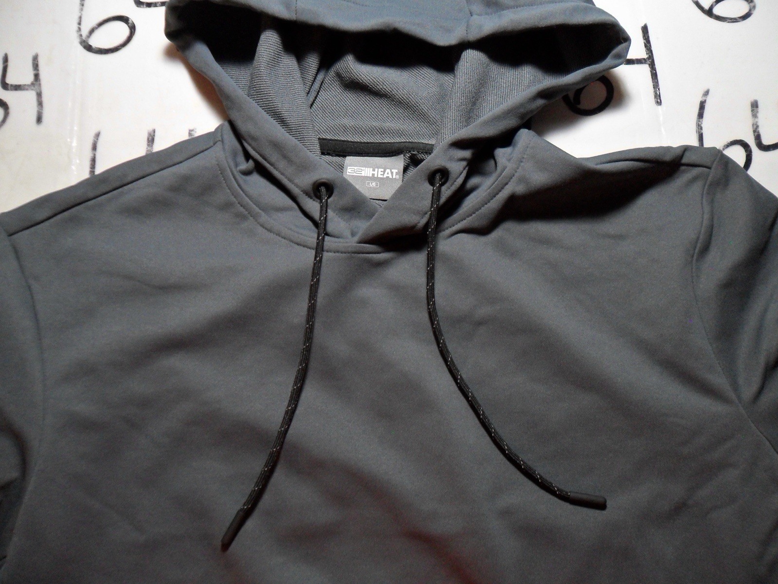 Large Dark Gray Active 100% Poly Sleeve Pocket 32 Degree Heat Brand Hoodie gallery