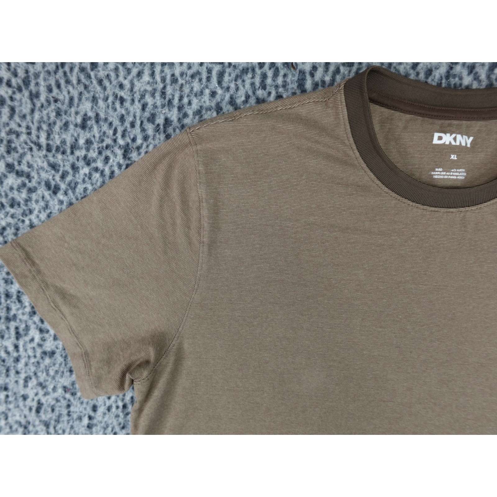 DKNY T-Shirt Mens XL Brown Excellent Ribbed Texture Short Sleeve Cotton Spandex gallery
