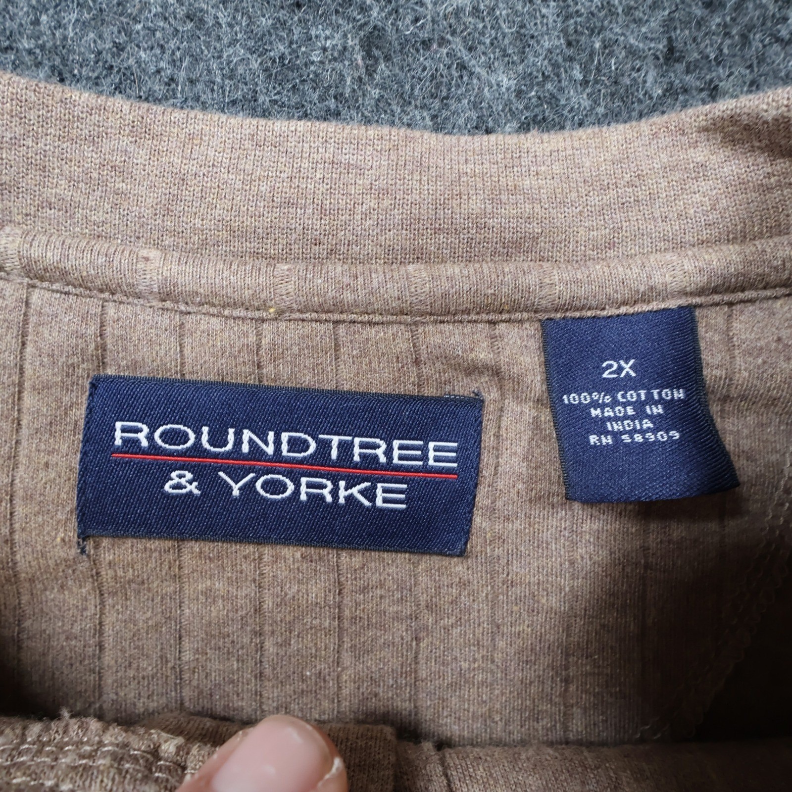 Roundtree Yorke Henley Mens 2X Brown Excellent Ribbed Texture gallery