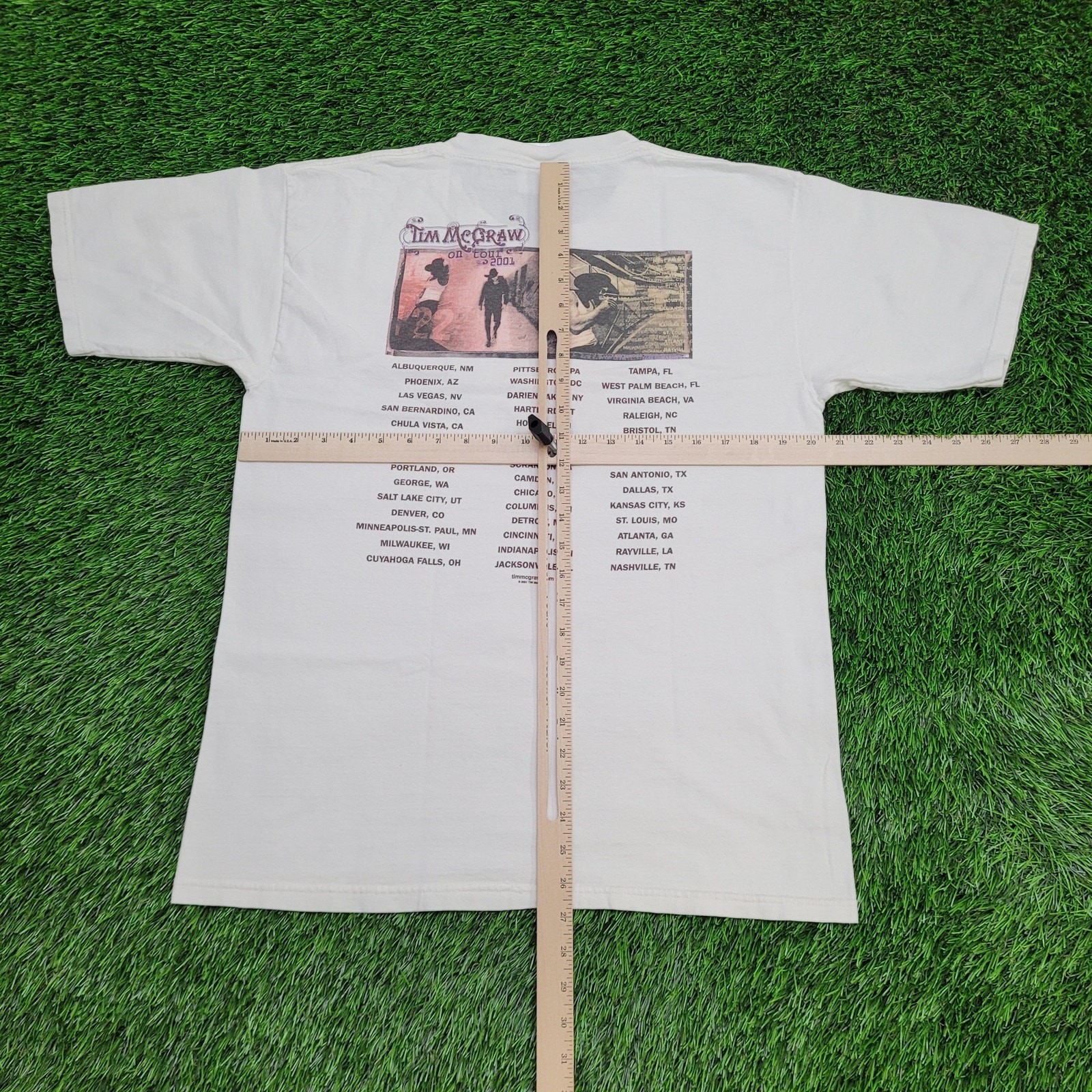 Vintage 2001 Tim-Mcgraw Shirt M/L 21x27 Set-This-Circus-Down gallery