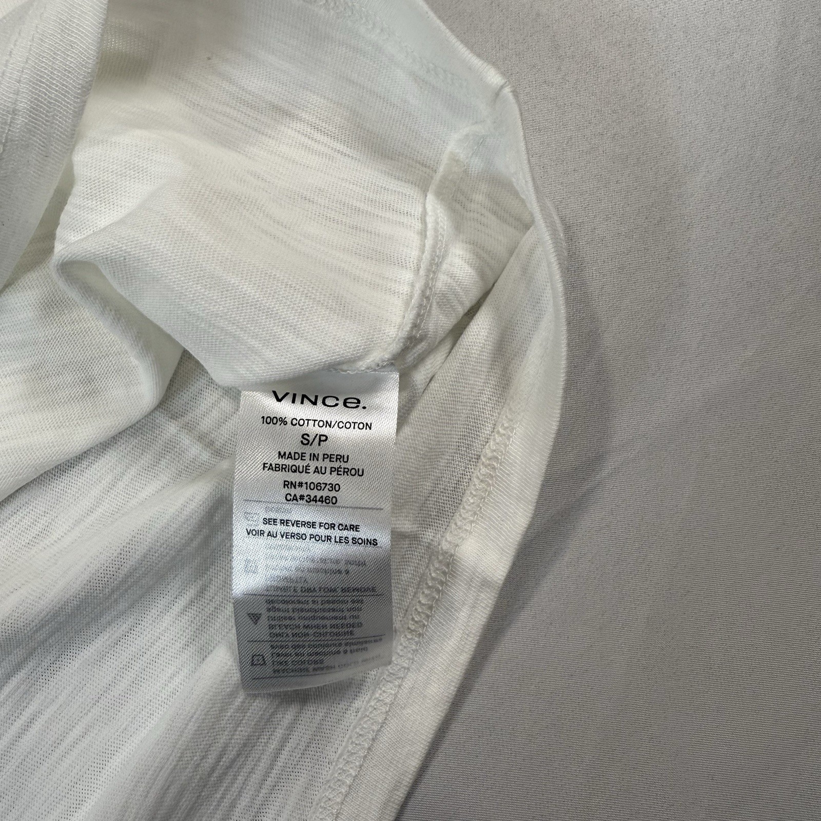 Vince Slub Cotton V-neck Designer T-Shirt Size Small NWT $65 gallery