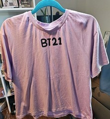 BT21 Graphic Print T-Shirt Tata RJ Koya Purple Men’s L Crew Neck Short Sleeve