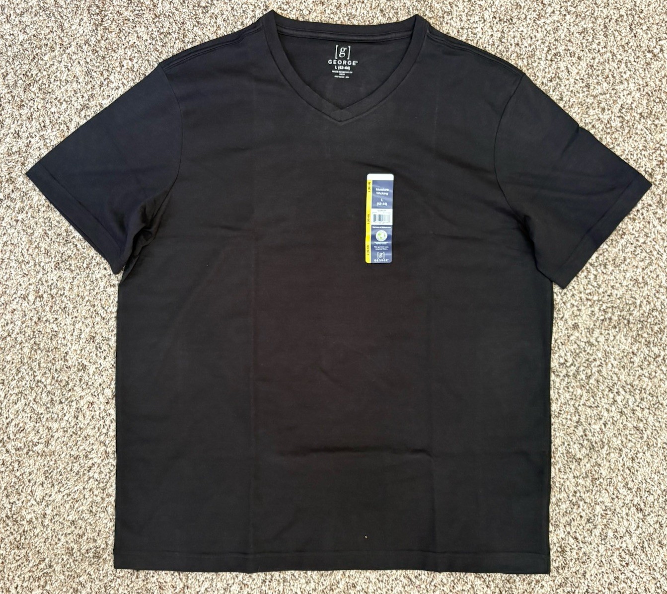 New George 3-PACK Men’s V-Neck T-shirt Tee Moisture Wicking Sz 42-44 LARGE (G1) gallery