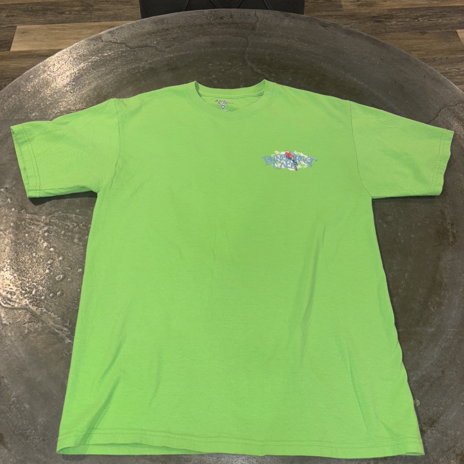 Rainforest Cafe Shirt Mens Medium Green Parrot Orlando Souvenir Graphic Tee gallery