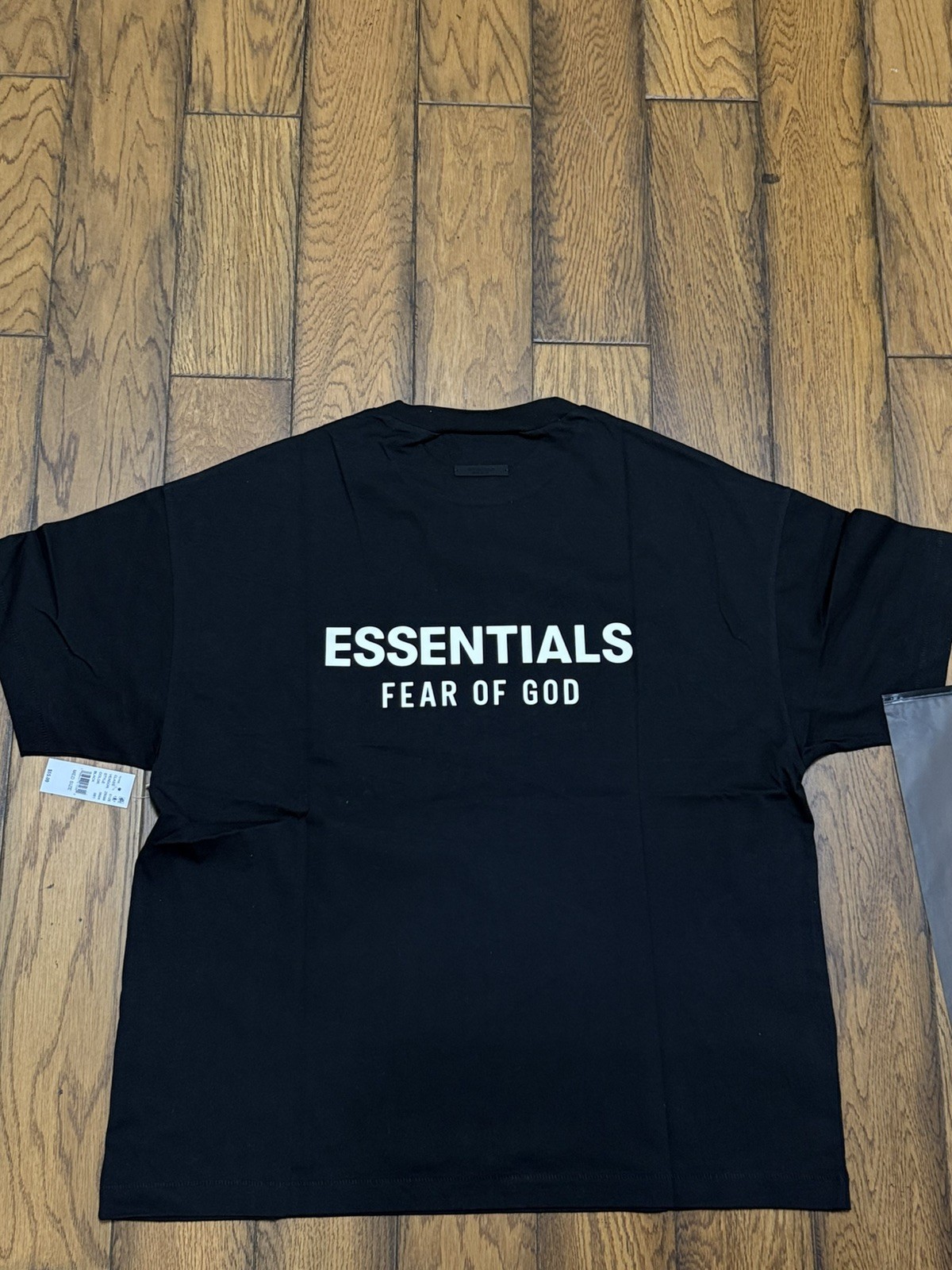 Fear of God Essentials Black Short Sleeve T-Shirt Size Medium Brand New gallery