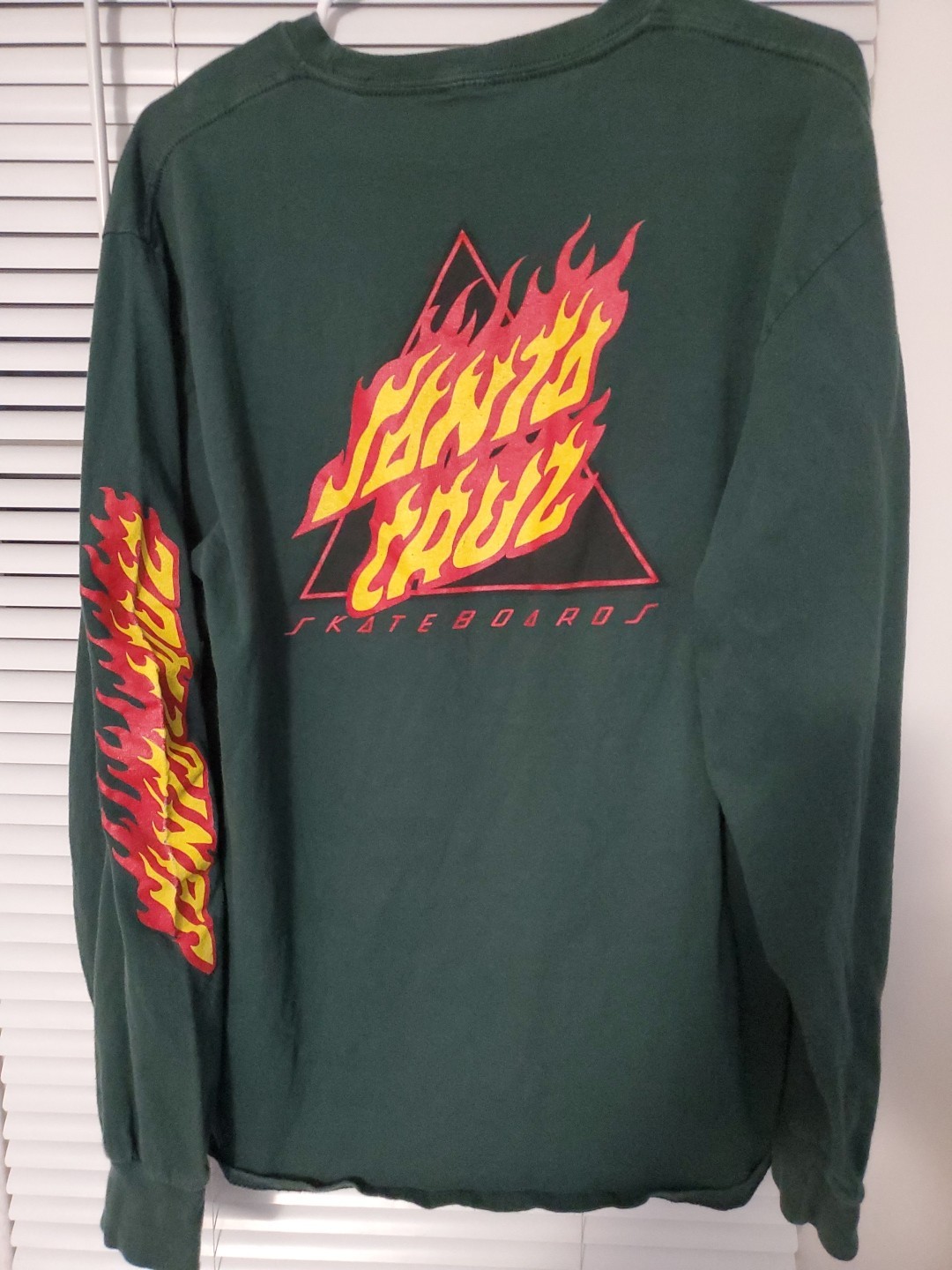 Santa Cruz Skateboards Longsleeve Green Flame Logo Large Shirt