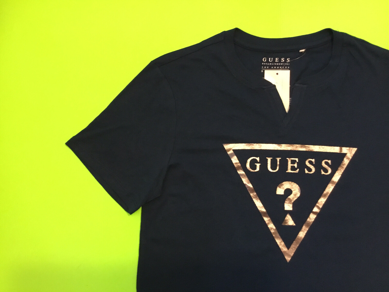 GUESS Los Angeles Men’s Short Sleeve T-Shirt Size LARGE Blue w/Silver Cotton NEW gallery