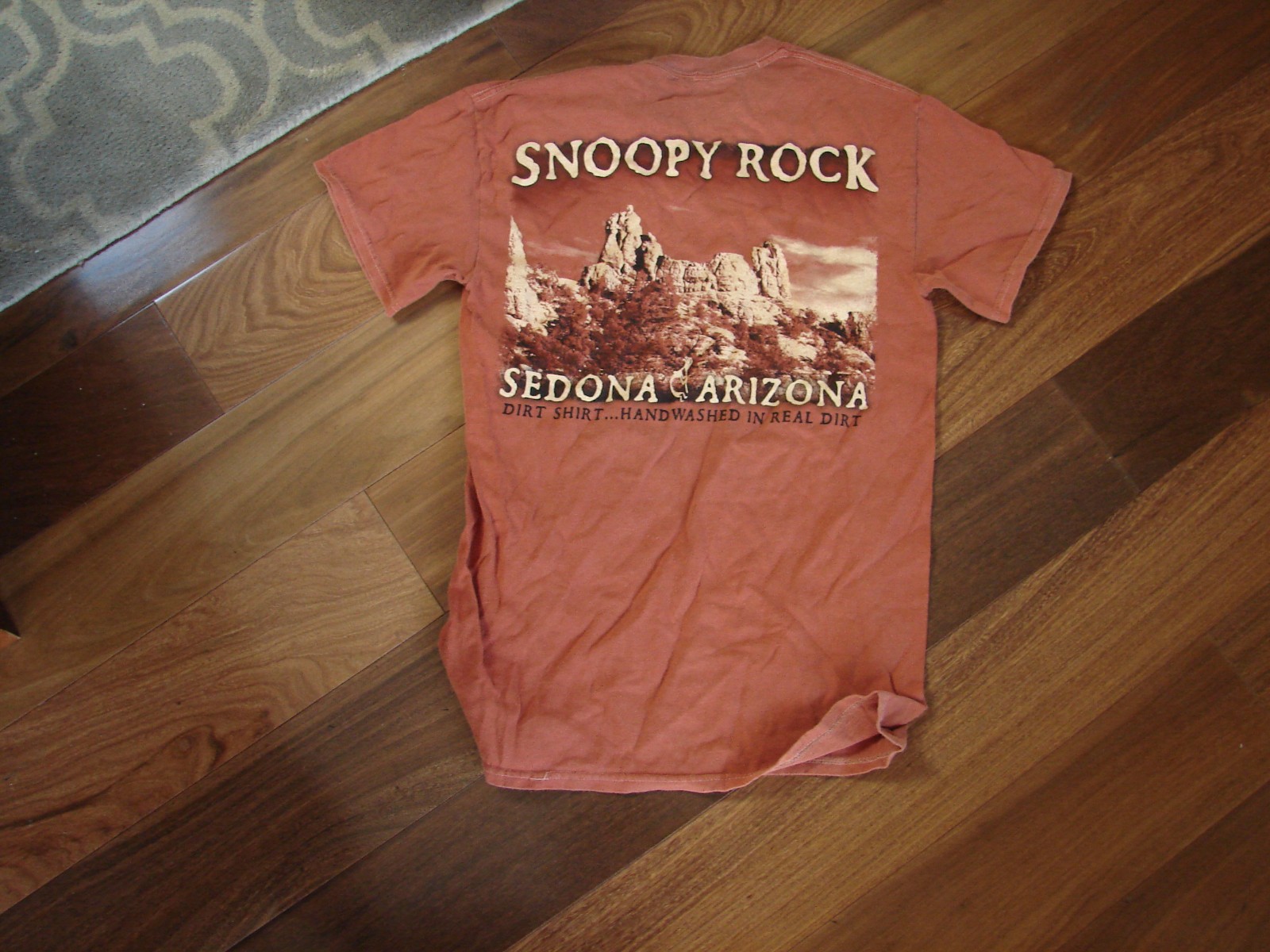 Real Dirt Shirt Sedona Arizona Snoopy Rock Graphic Tee USA Made Size Small gallery
