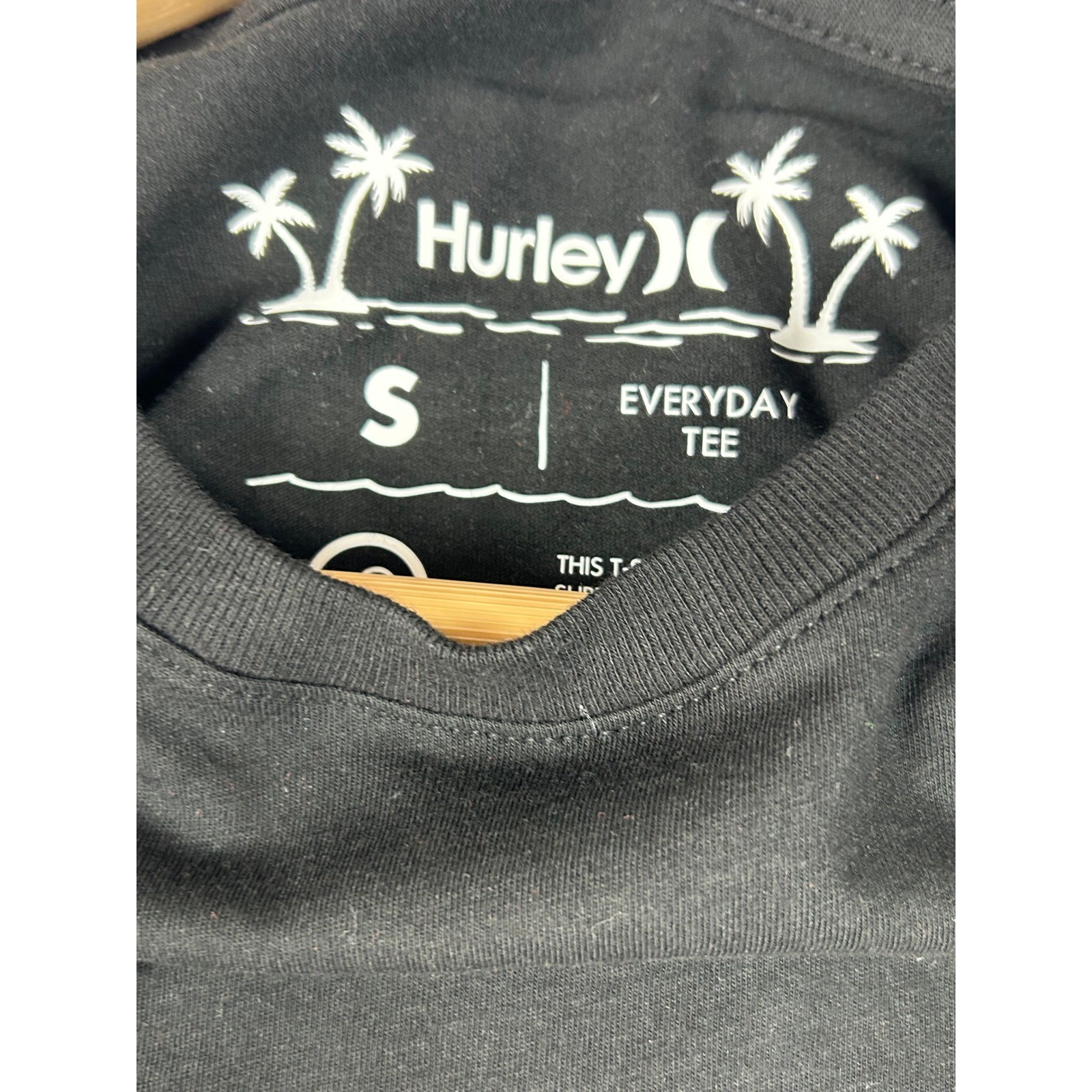 NWT Hurley Mens Everyday Pocket Tee Small Black Cotton Casual Streetwear Shirt gallery