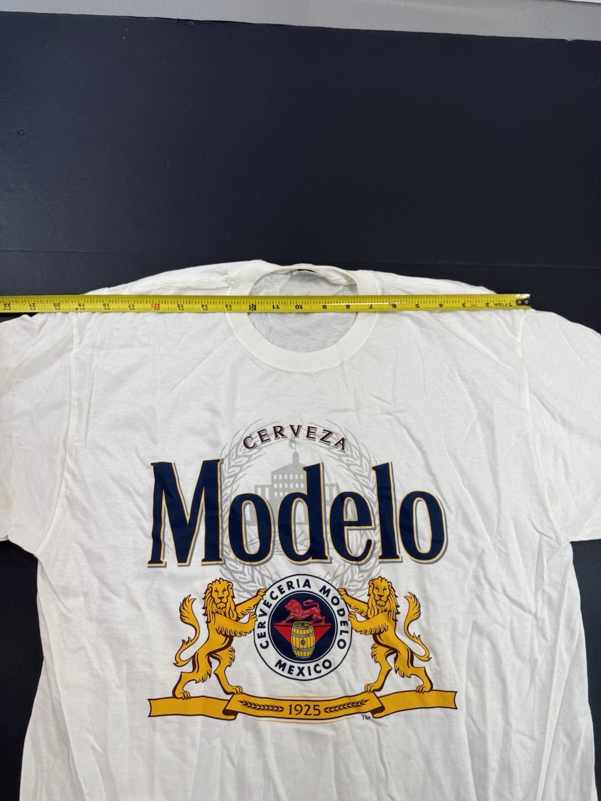 Modelo Mexican Beer T-Shirt Men’s Sz Large White Graphic Print BRAND NEW NEW gallery