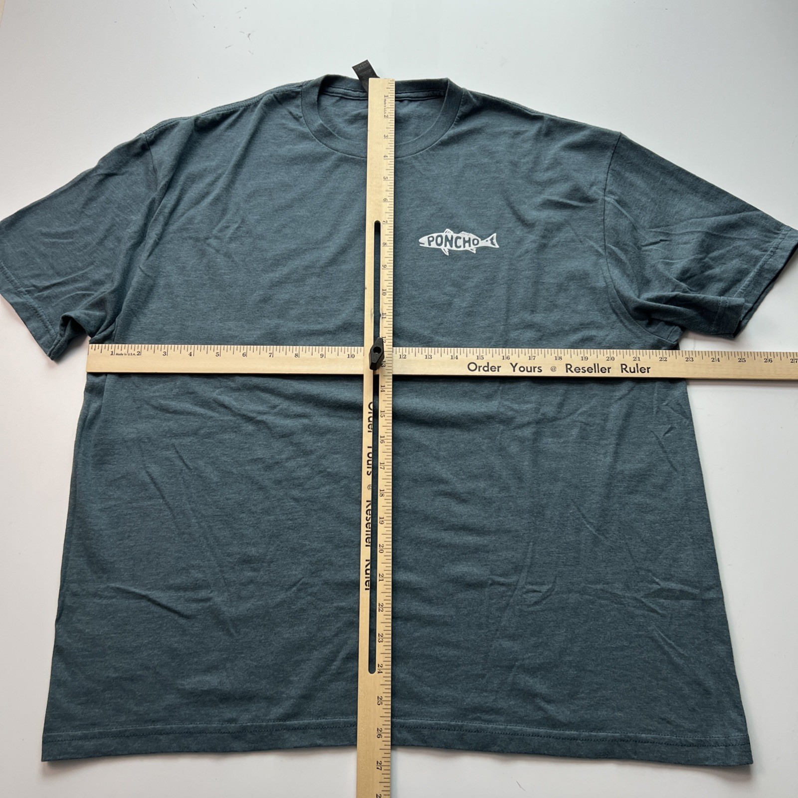 Poncho Outdoors T Shirt Men’s XL Blue Logo Outdoor Hunting Fishing Tee – EUC