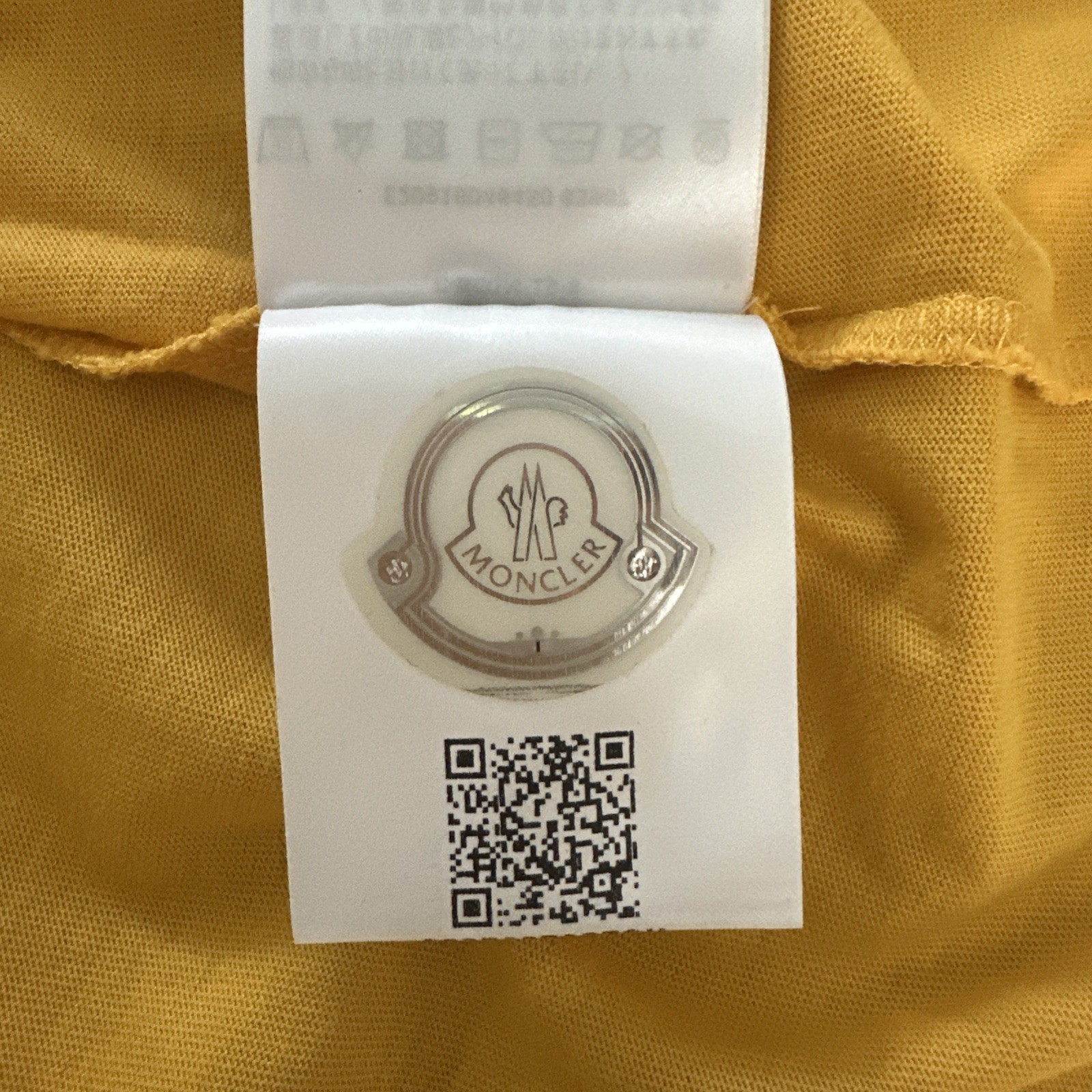 MONCLER Box Logo T-shirt In Open Red Size - XL gallery