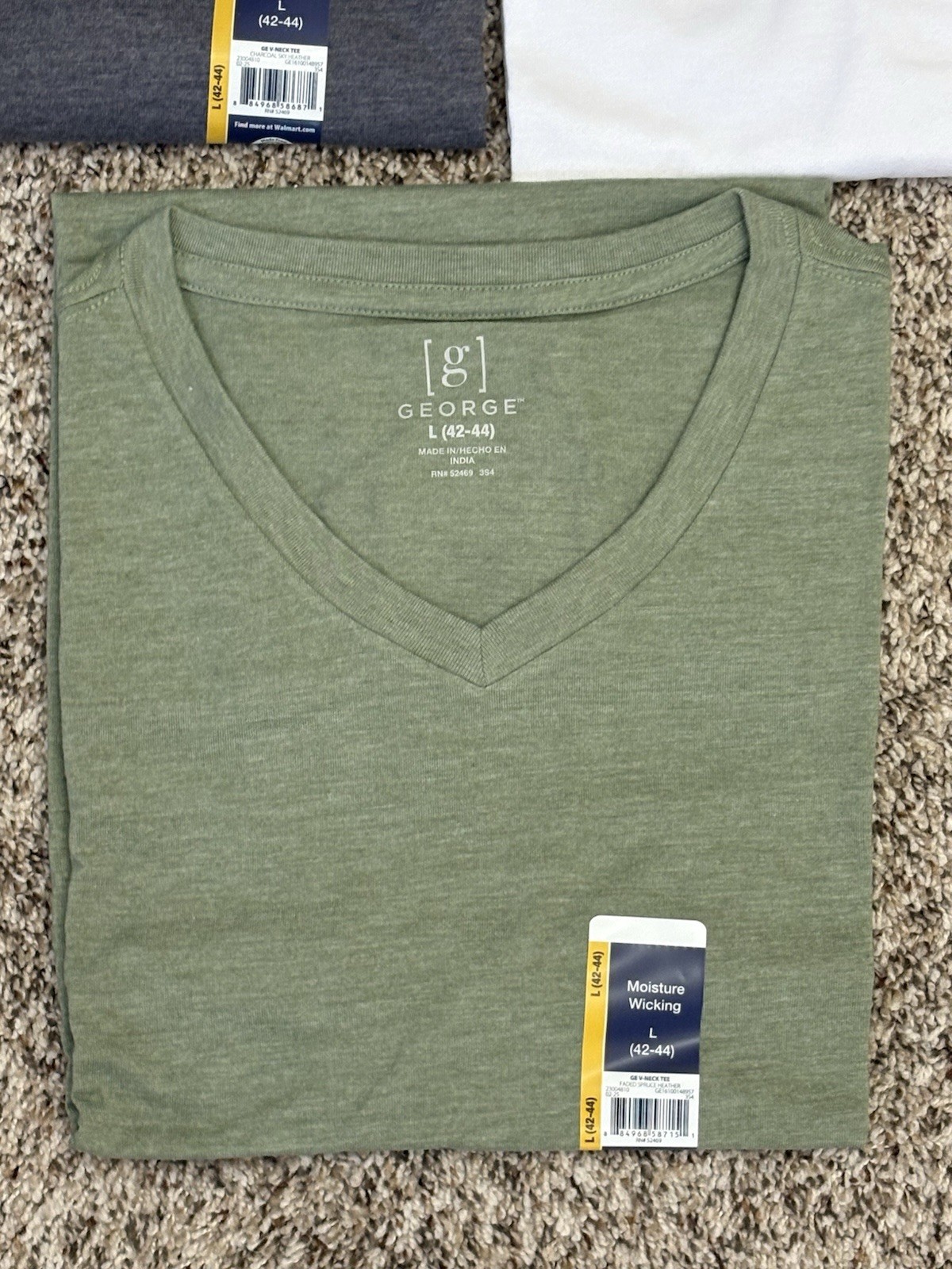 New George 3-PACK Men’s V-Neck T-shirt Tee Moisture Wicking Sz 42-44 LARGE (G2) gallery
