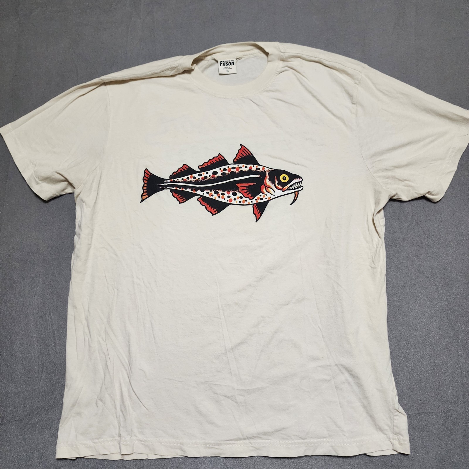 CC Filson T Shirt Men's XL Off White Cotton Cod Fish Nature Outdoor Double Sided gallery