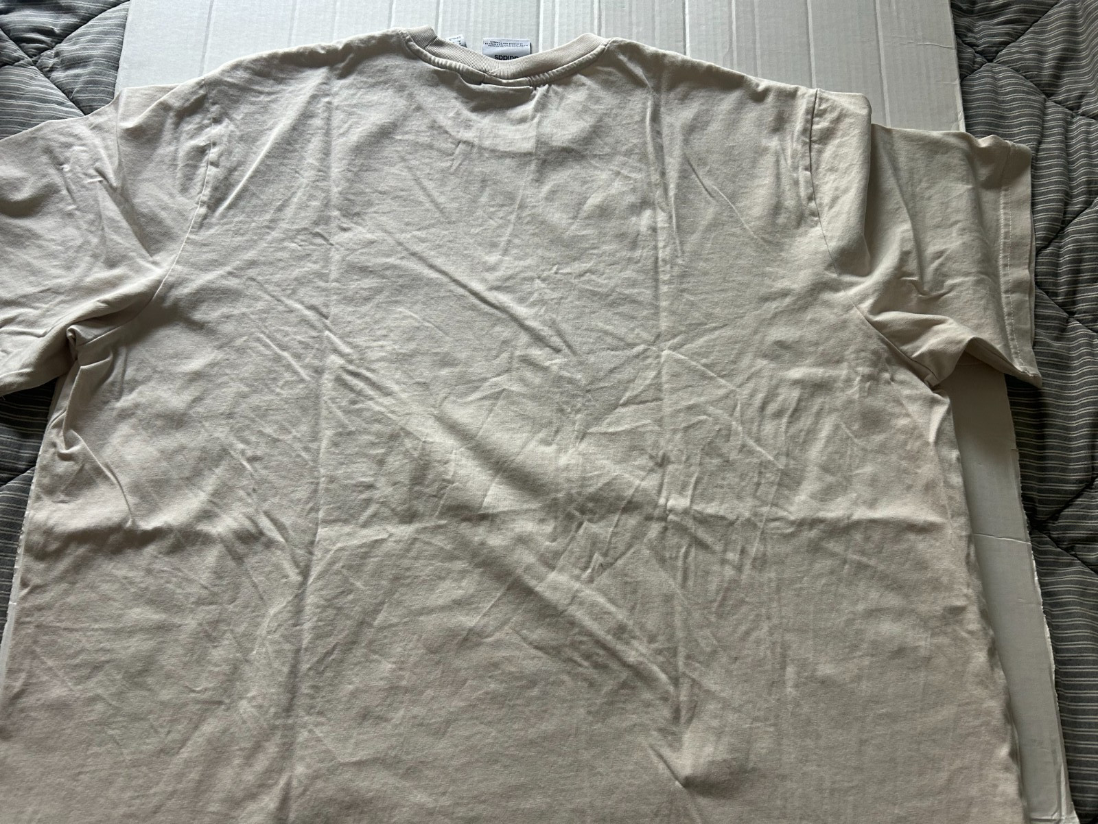 ADIDAS TREFOIL SIZE XL OFFWHITE OR CREAM SHORT SLEEVE T-SHIRT.SEE DESCRIPTION gallery